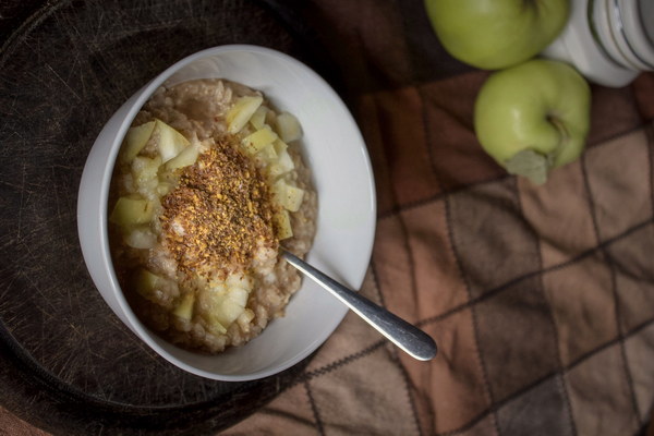 Boost Your Beauty and Banish Dampness with This Invigorating Beauty-Fortifying Congee