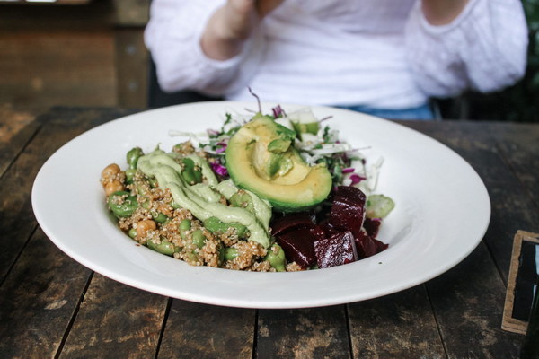 Iron Plate Medicine Cuisine A Culinary Journey into Traditional Chinese Medicine and Healthy Eating