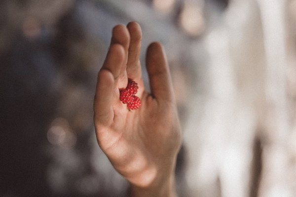 Can Massaging Your Little Finger Really Nourish Your Kidneys